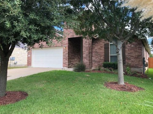 109 San Miniato St, Georgetown TX  78628-7030 exterior
