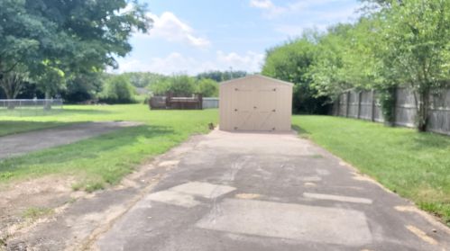 3741 Ballentine Pike, Springfield OH  45502-8670 exterior