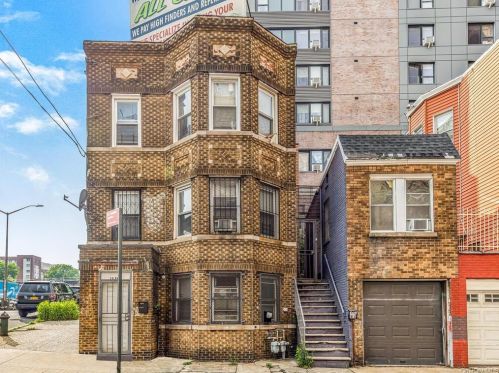 1893 Longfellow Ave, Bronx NY  10460-5604 exterior