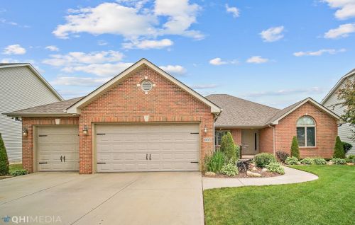 10071 Pearwood Dr, Dyer, IN 46373-8426