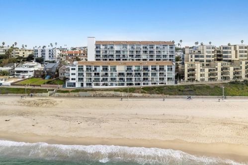 615 Esplanade, Redondo Beach, CA 90277-4131
