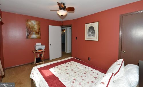 1805 Line St, Lansdale PA 19446-1632 exterior