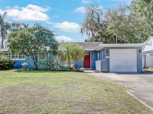 1218 Golfview St, Orlando, FL 32804-6108