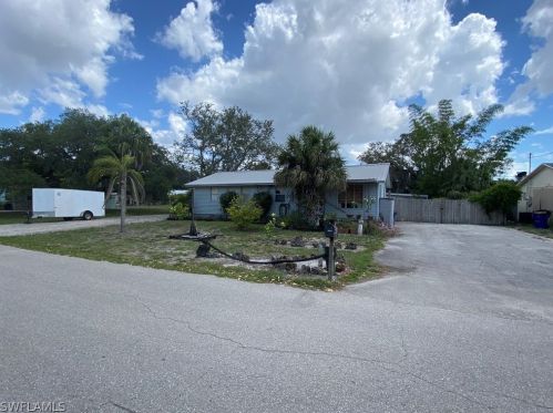 11430 Pendleton St, Bonita Springs, FL 34135-5992
