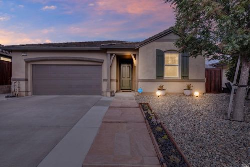 5220 Mayrene Bates Ln, Fairfield, CA 94533-1496