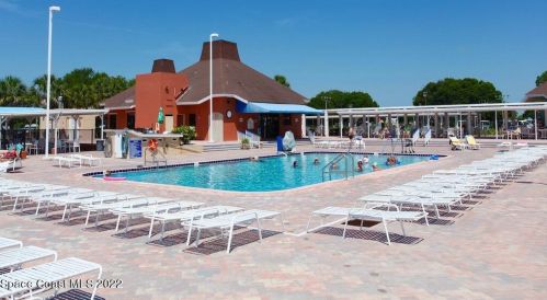 423 Puffin Dr, Sebastian FL  32976-7478 exterior