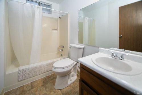 24150 Birch Pl, Willits CA  95490-9509 exterior
