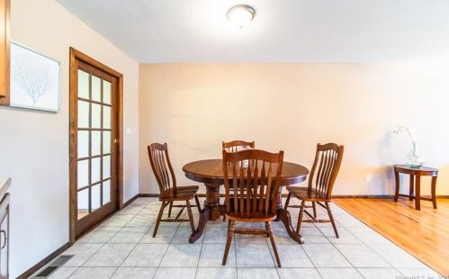 253 Oak Ridge Dr, Middletown CT  06457-1919 exterior