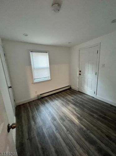 919 Oak St, Roselle NJ  07203-2001 exterior