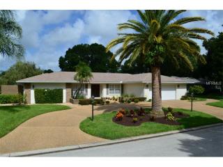 8012 Conservatory Cir, Sarasota, FL 34243-4919