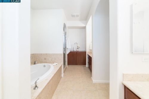 1040 Zebrina Way, San Ramon CA  94582-5209 exterior