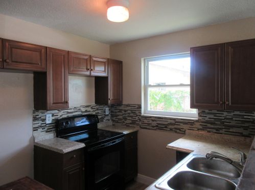 1679 16th St, West Palm Beach FL  33404-5207 exterior
