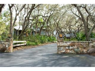 1875 Salem Ct, Dunedin, FL 34698-2443