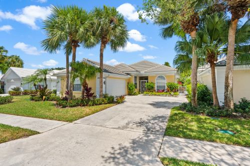 8568 Doverbrook Dr, West Palm Beach, FL 33410-6370