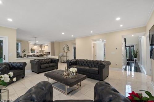 7 Flagstone Hill Rd, Wantage NJ  07461-2236 exterior