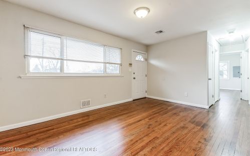21 Maplewood Dr, Bricktown NJ  08723-3353 exterior