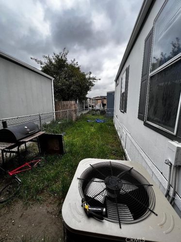 721 9th St, San Bernardino CA  92410-4044 exterior