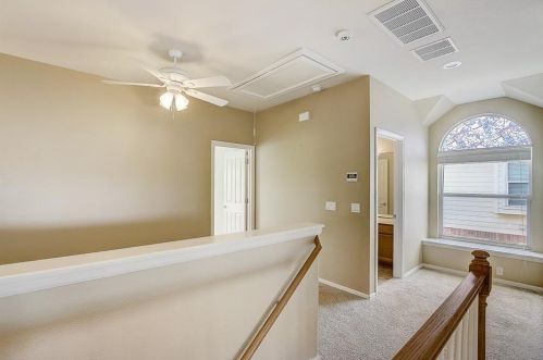 125 Sweet Gum, Uhland TX  78640-5961 exterior