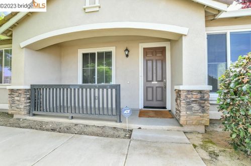 1993 Canyon Oaks Cir, West Pittsburg, CA 94565-6475