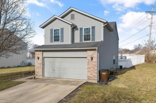 1323 Berkshire Dr, Xenia, OH 45385-5749
