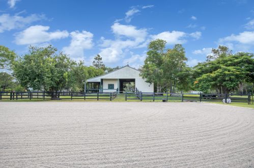 2562 Prarieview Dr, Town Of Loxahatchee Groves FL  33470-2572 exterior