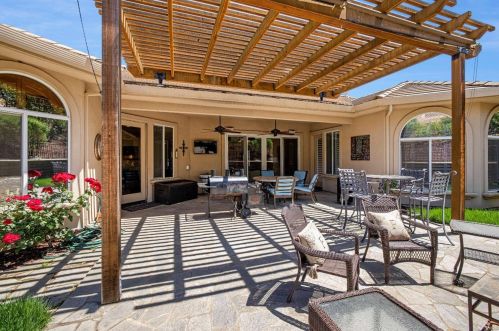 6070 Vine St, Vacaville CA  95688-8724 exterior