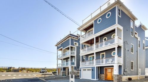 5 Fort Ave, Pelican Island NJ  08751-1512 exterior