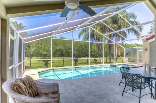 18912 Place Marquette, Lutz FL  33558-5312 exterior