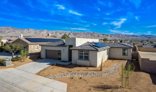12463 Sylvanus Dr, Desert Hot Springs, CA 92240-3548