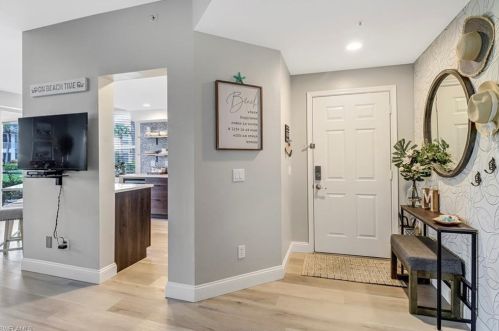7780 Gardner Dr, Naples, FL 34109-0624