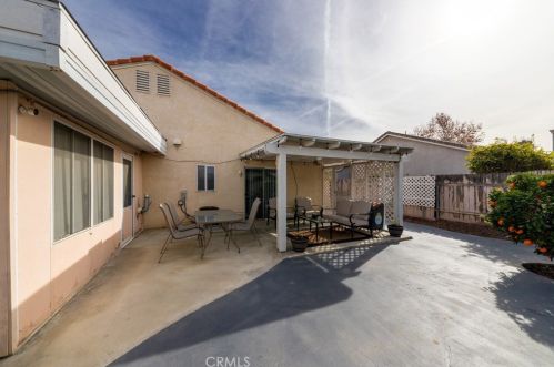 366 Kirby St, San Jacinto CA  92582-6927 exterior