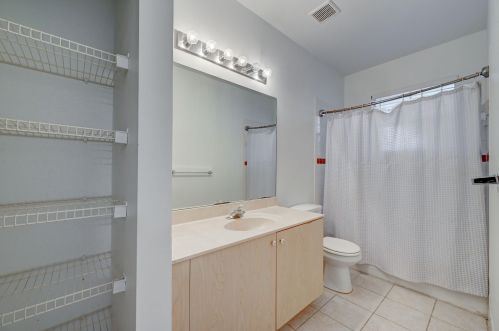 7865 19 Ct, Hollywood FL  33024-0923 exterior