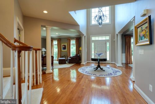 43527 Butler Pl, Leesburg VA 20176-7428 exterior