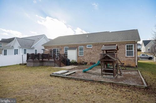 4330 Wiltshire St, Harrisonburg VA  22802-1174 exterior