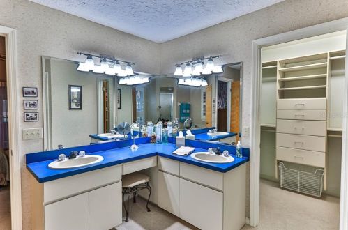 5146 Riverside Dr, Homosassa FL 34448-3746 exterior