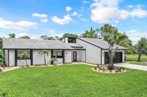 2266 Kings Lake Blvd, Naples FL  34112-5321 exterior