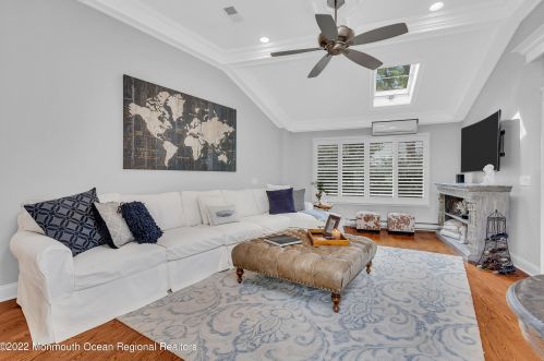 1101 Riverview Dr, Brielle NJ 08730-1121 exterior