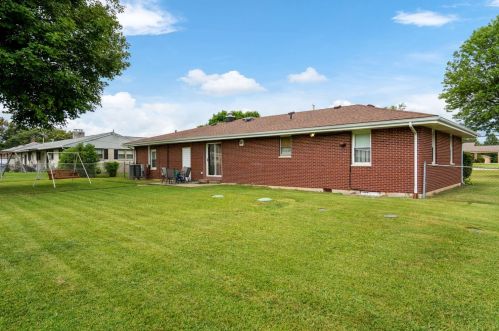 1774 Wayne Rd, Wilmington OH  45177-1050 exterior