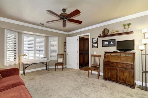 111 Pheasant Ln, Folsom CA exterior