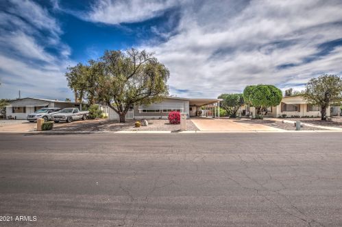 25403 Wyoming Ave, Chandler AZ  85248-6460 exterior