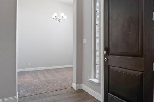 1105 Whispering Hills Dr, Midlothian TX  76063-6603 exterior