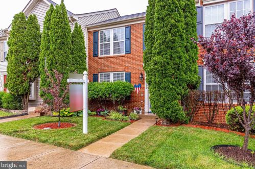 15038 Gaffney Cir, Gainesville, VA 20155-4887