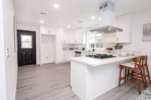 1741 Valley Center Ave, Glendora CA  91740-6132 exterior