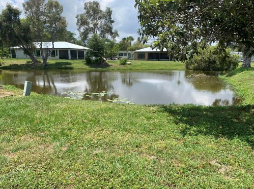 7 Granada Ln, Fort Pierce, FL 34952-8540