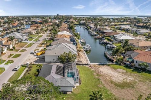 1609 Barbarosa Ct, Marco Island, FL 34145-5150