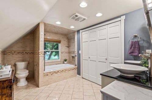 2854 Lefeber Ave, Milwaukee WI 53210-1142 exterior