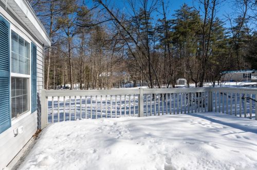 16 Saddle Back Cir, Ellsworth NH  03223-4748 exterior