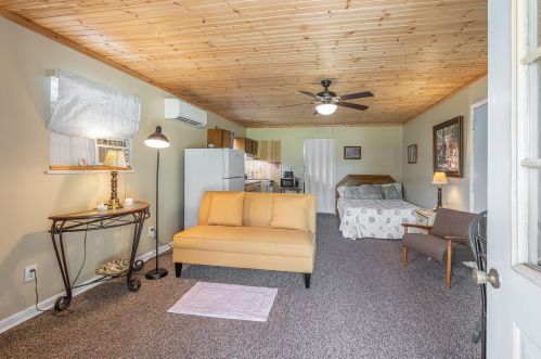412 Millard Gainey Rd, Defuniak Springs FL  32435-4485 exterior