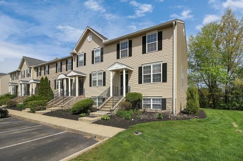 16 Preswicke Ml, Blacklick, OH 43004-8766