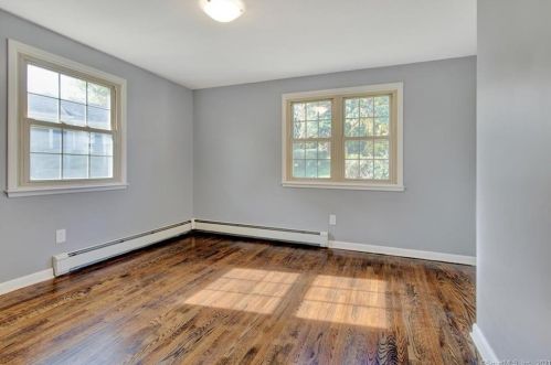 1300 Spindle Hill Rd, Waterbury CT  06716-1223 exterior